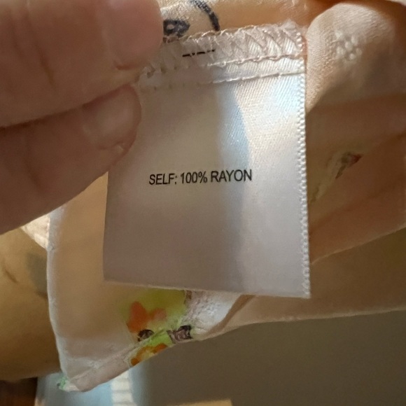 Jane + Delancey postage stamp pale pink short sleeve blouse medium - Picture 9 of 9